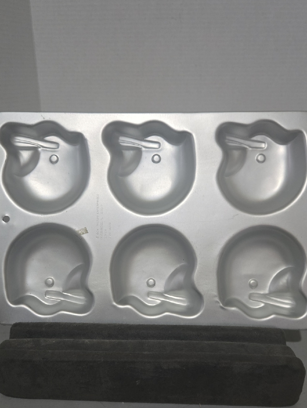 Vintage Wilton 1984 Helmet-Shaped Baking Pan